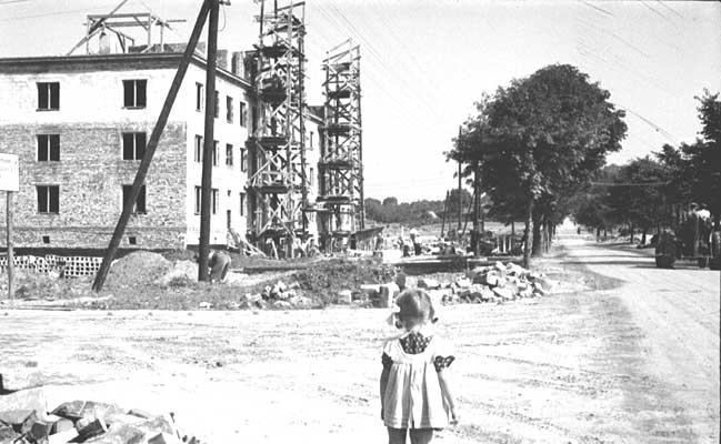  Rok 1953. Moja córka na budowie