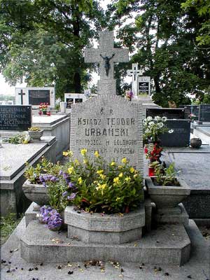 Gr�b Ksi�dza Teodora Urba�skiego